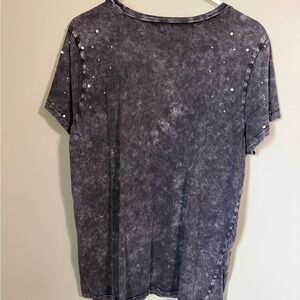 TORRID WOMANS XL TOP SLATE GRAY WITH SMALL PEARLS AROUND SHOULDERS